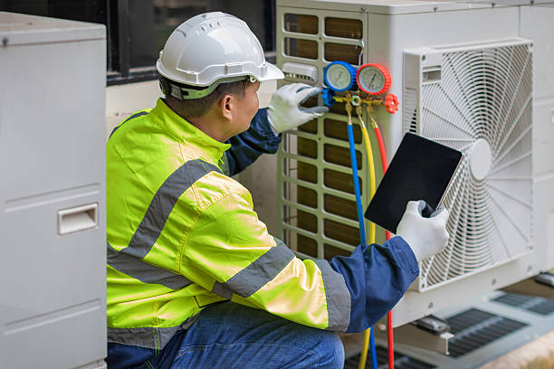 Professional Hvac technician working in Stockton, UT